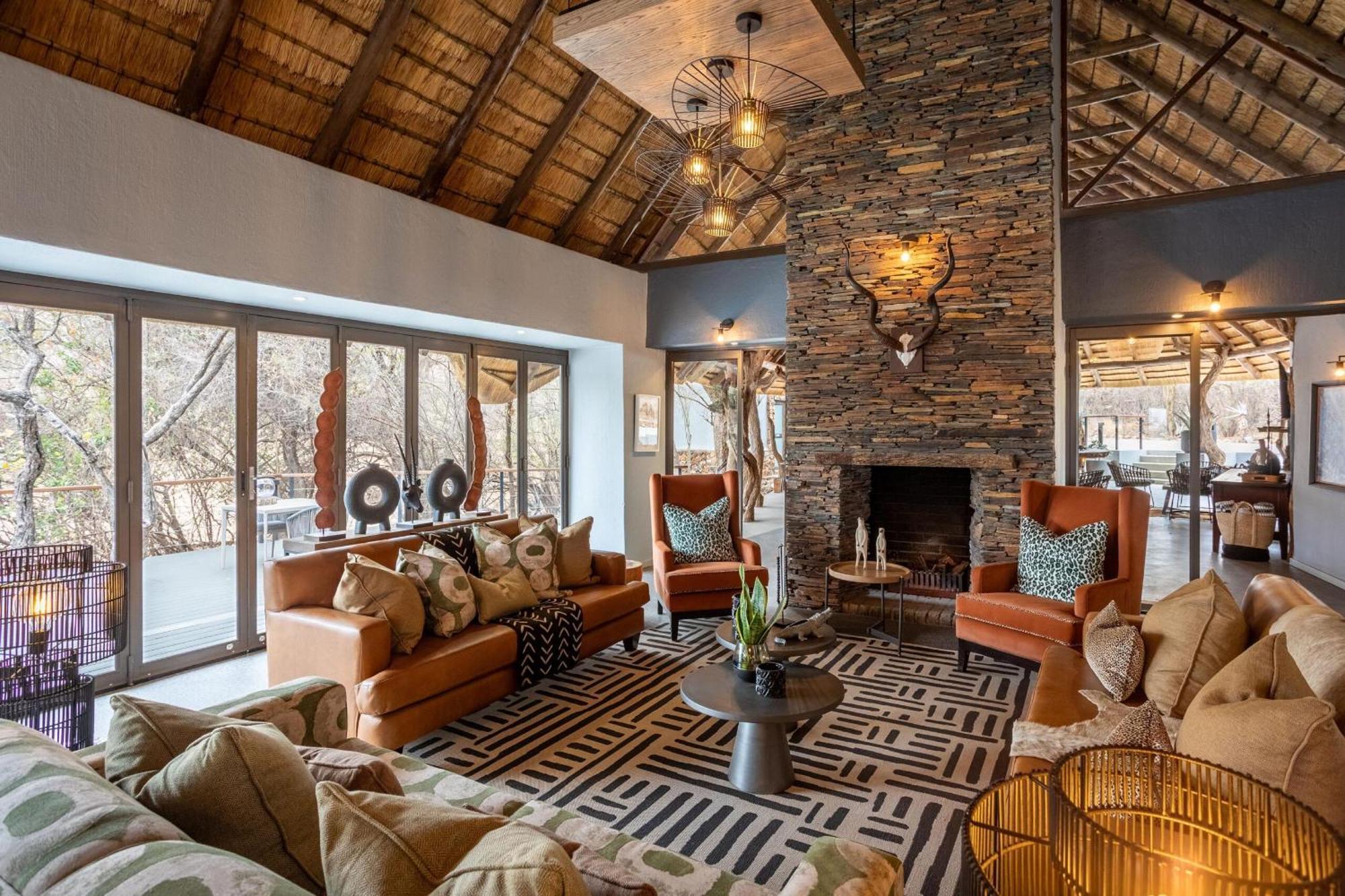 Tuningi Safari Lodge Заповедник Мадикве Экстерьер фото