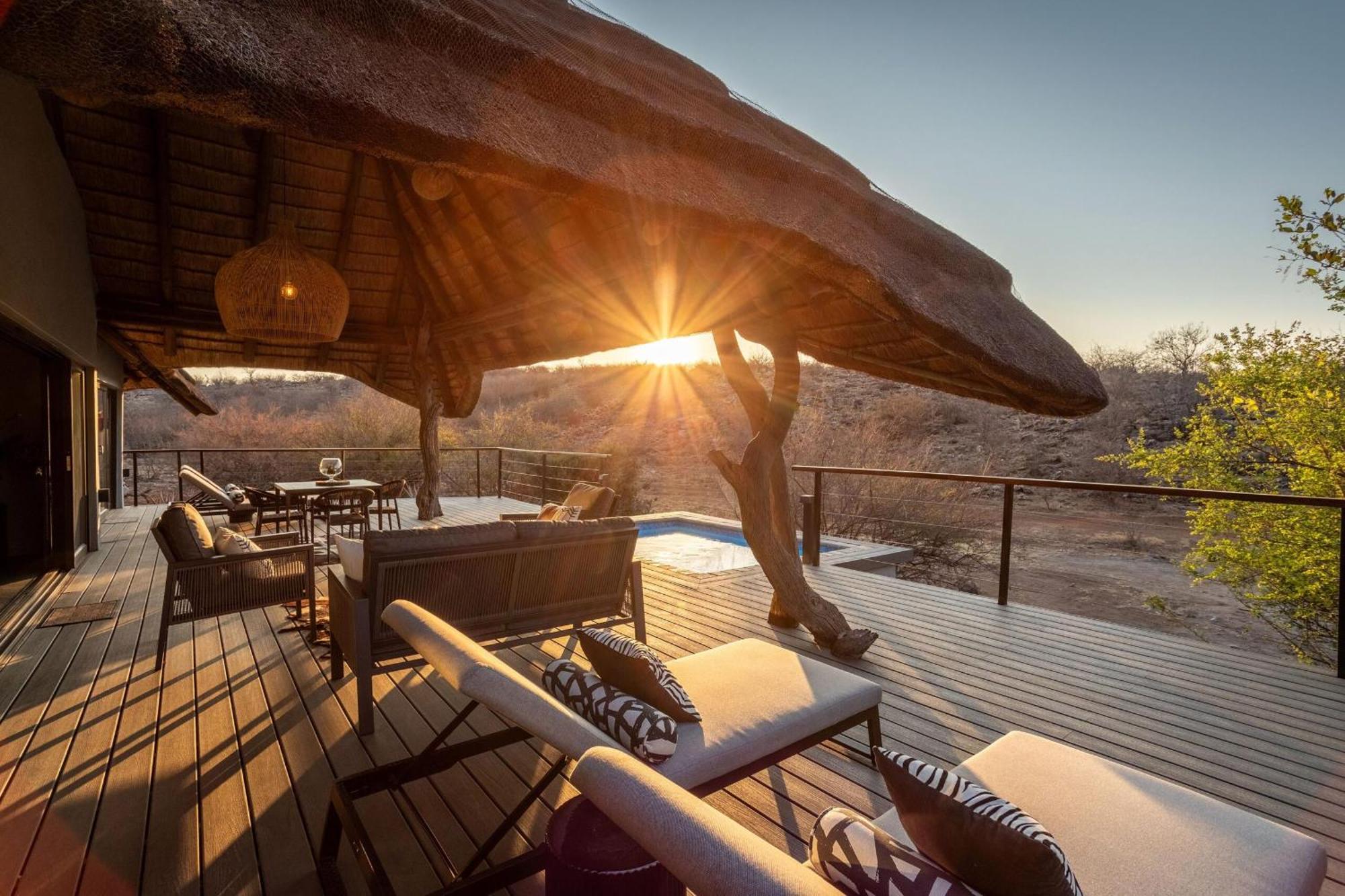 Tuningi Safari Lodge Заповедник Мадикве Экстерьер фото