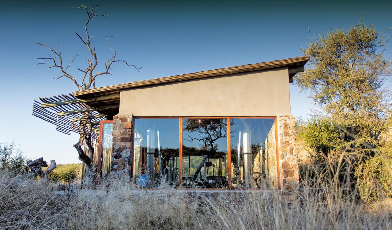 Tuningi Safari Lodge Заповедник Мадикве Экстерьер фото