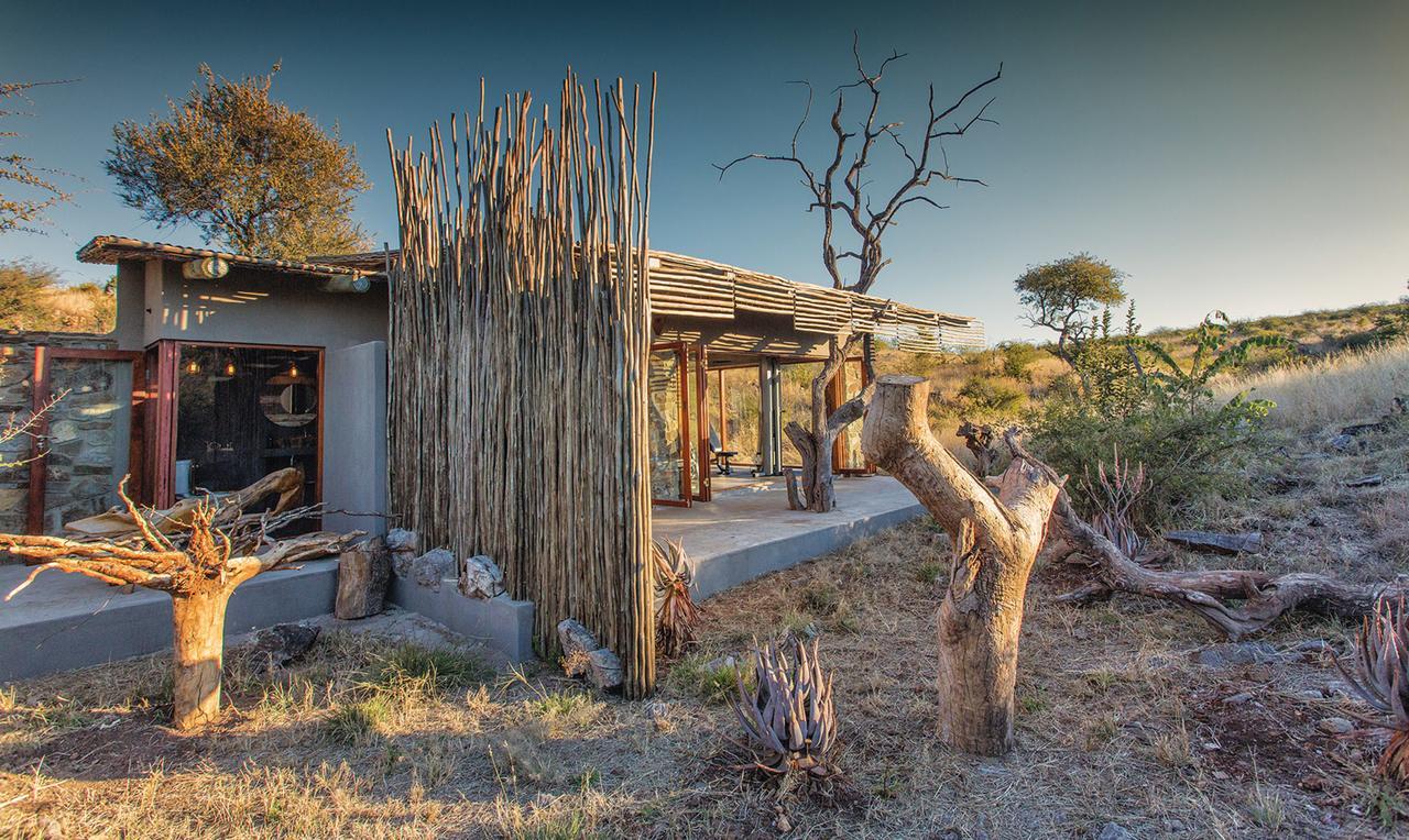 Tuningi Safari Lodge Заповедник Мадикве Экстерьер фото