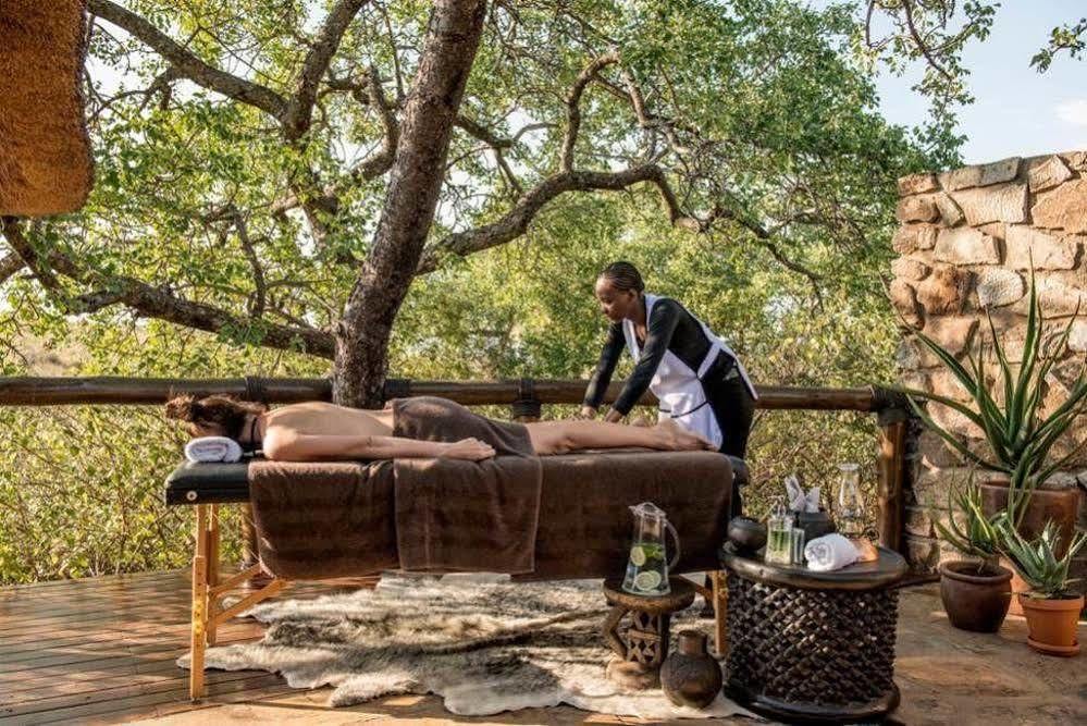 Tuningi Safari Lodge Заповедник Мадикве Экстерьер фото